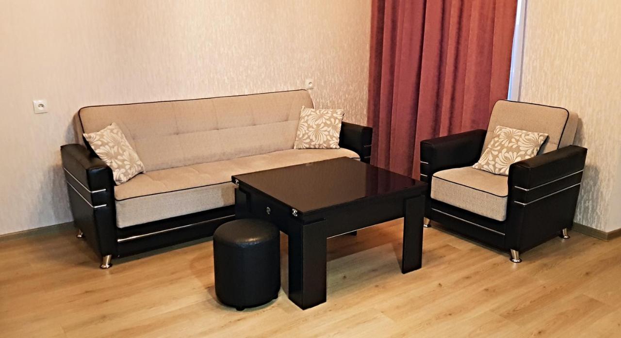 Bright And Cozy Apartment On Aghmashenebeli Avenue Tbilisi Zewnętrze zdjęcie
